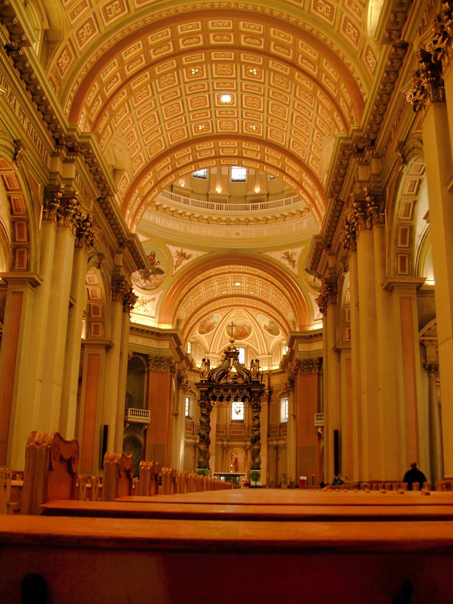 Cathédrale Marie-Reine-du-Monde, Montréal, Québec.
Nef 