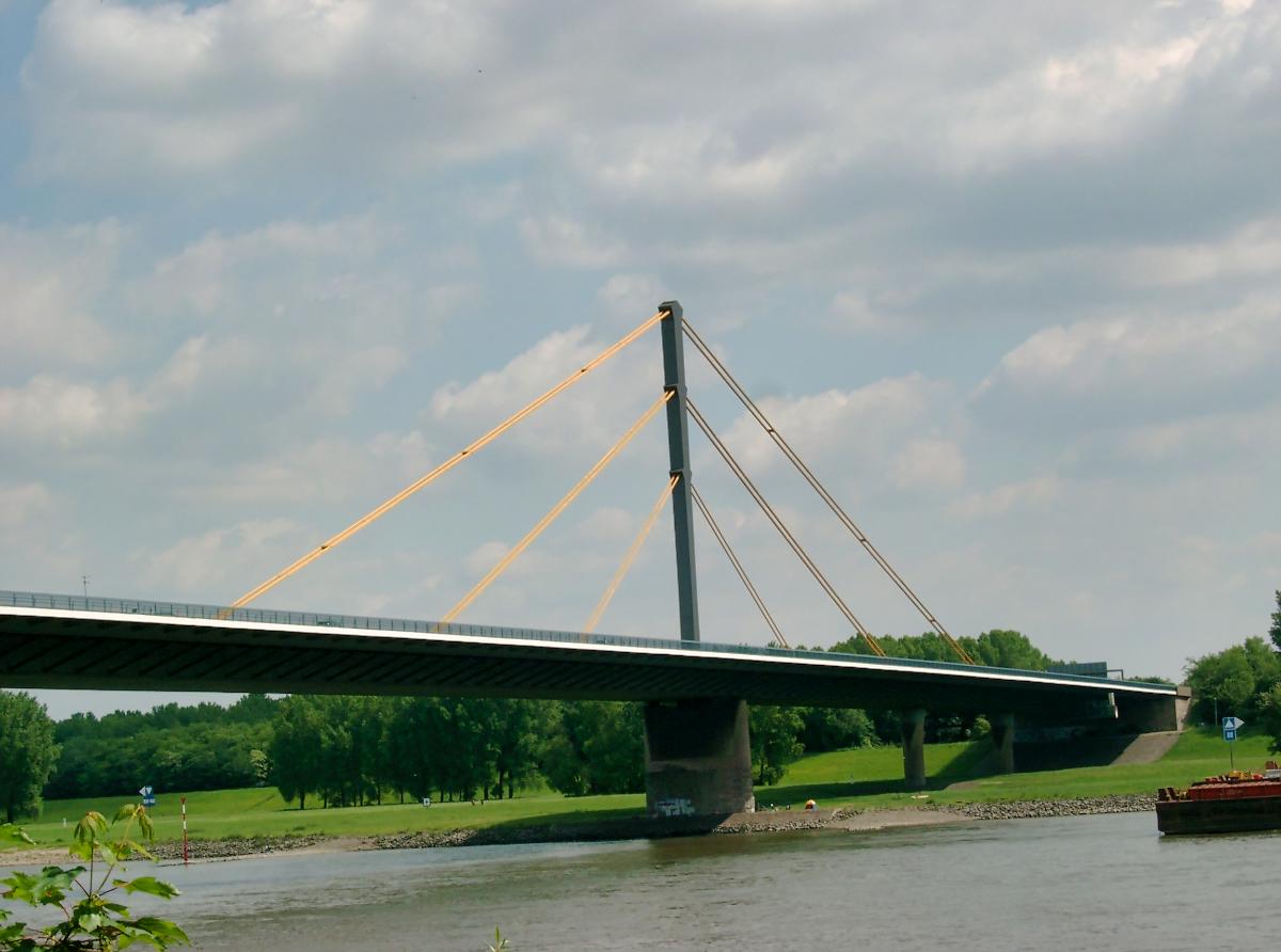 Duisburg-Neuenkamp Bridge 