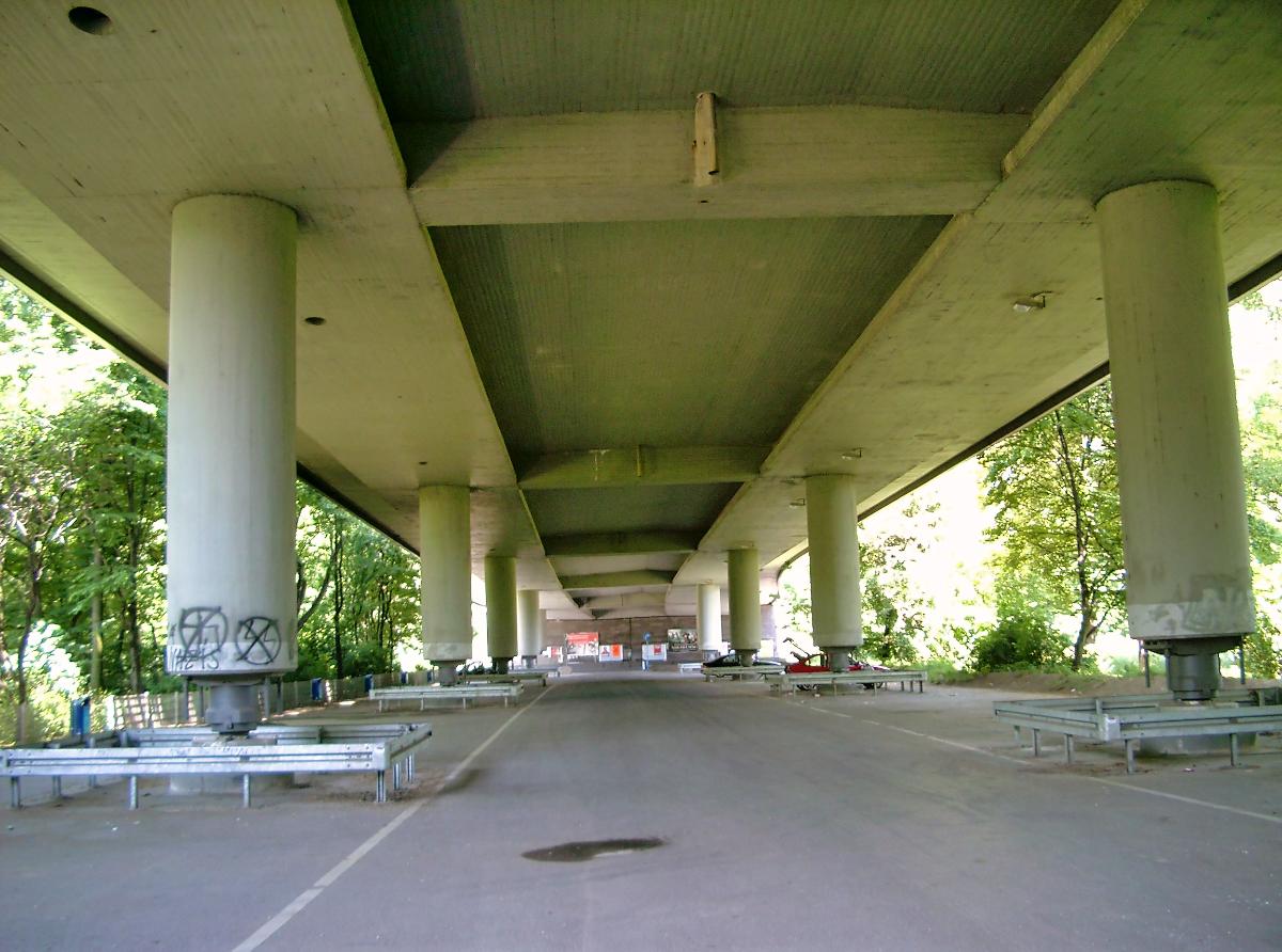 Berliner Brücke, Duisburg. 
Viaduc d'accès nord 