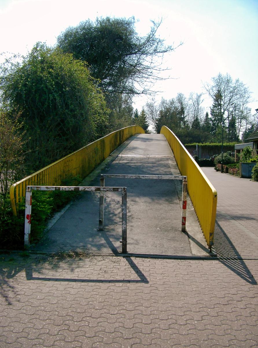 Footbridge, Carl-Sonnenschein-Strasse, Düsseldorf 