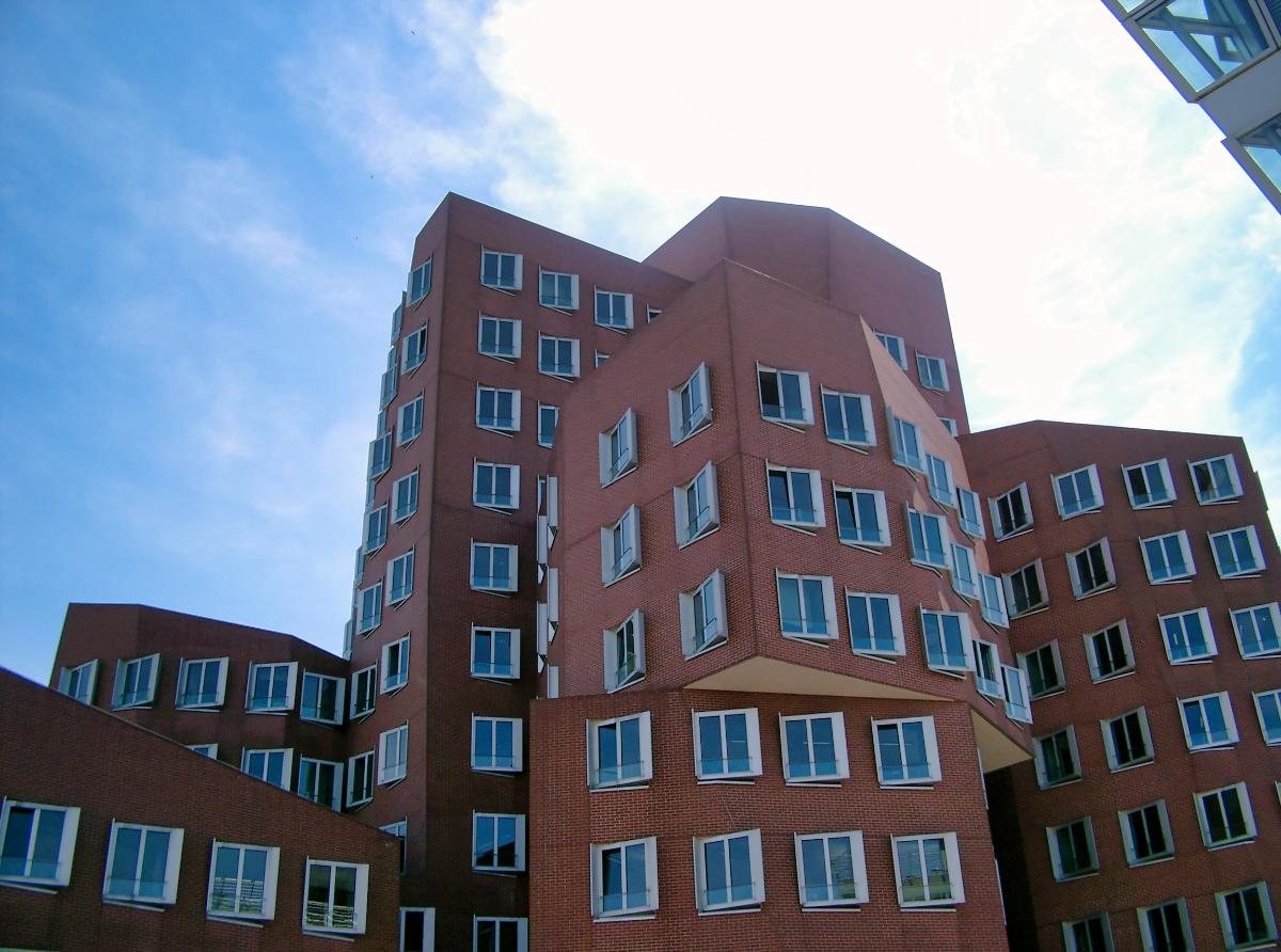 New Zollhof - Building A (Düsseldorf, 1999) 