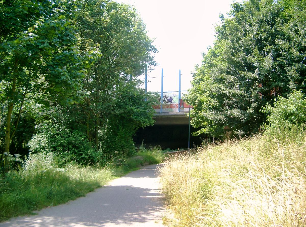 Brücke der A44 über den Kittelbach 