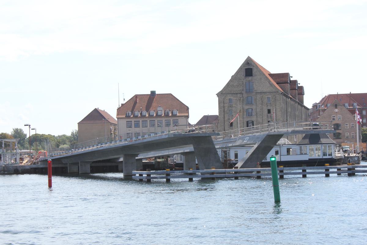 Innenhafenbrücke 