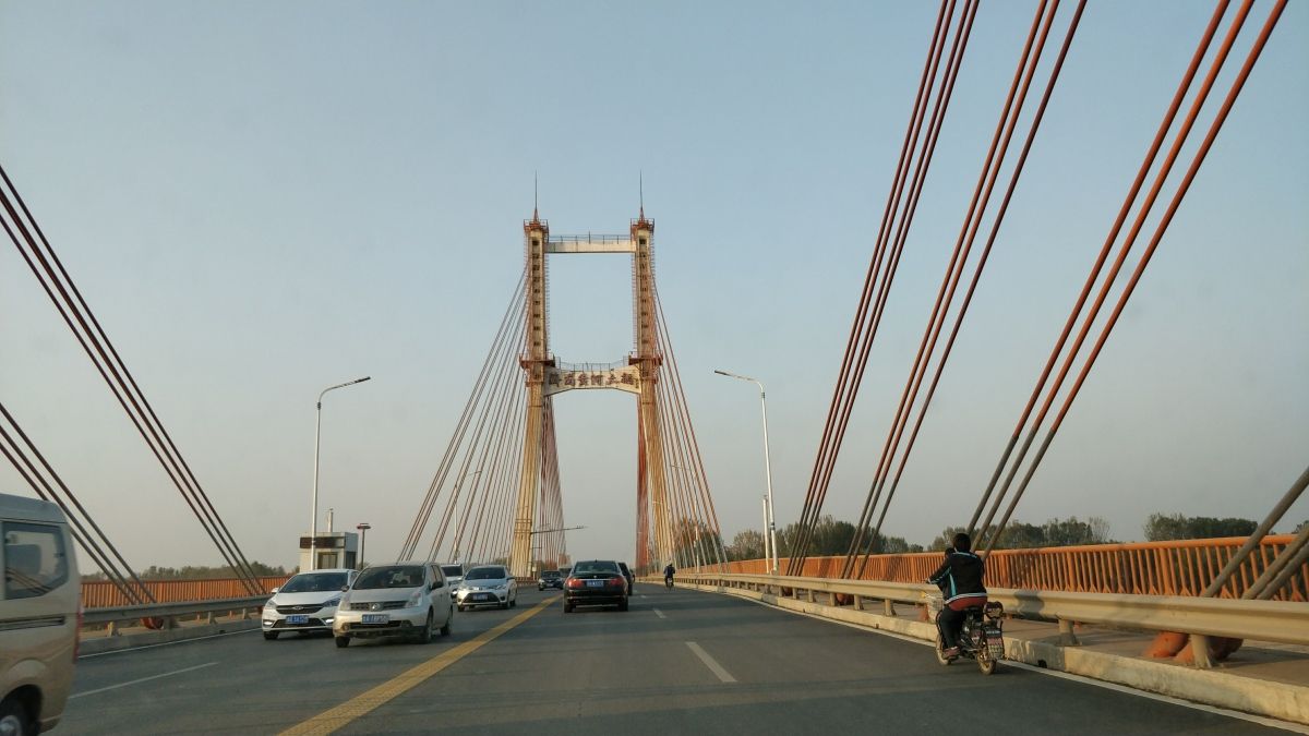 Brücke in Jinan über den Gelben Fluß 
