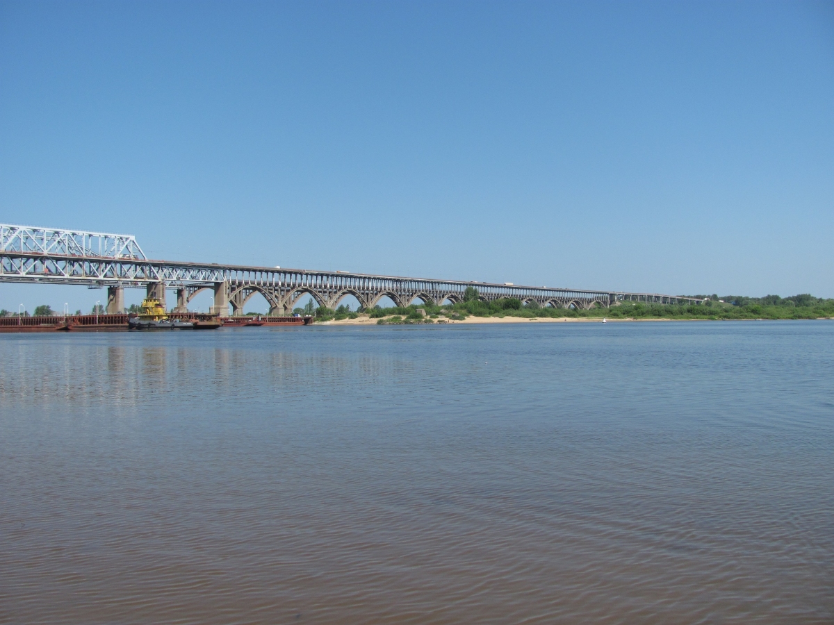 Borsky-Straßenbrücke 