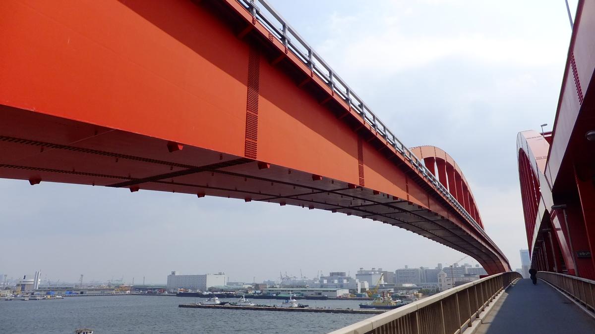 Pont de Kobe Portpia 