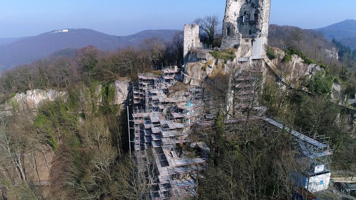 Gerüst zur Sicherung des "Eselsweges" zum Drachenfelsen bei Königswinter 