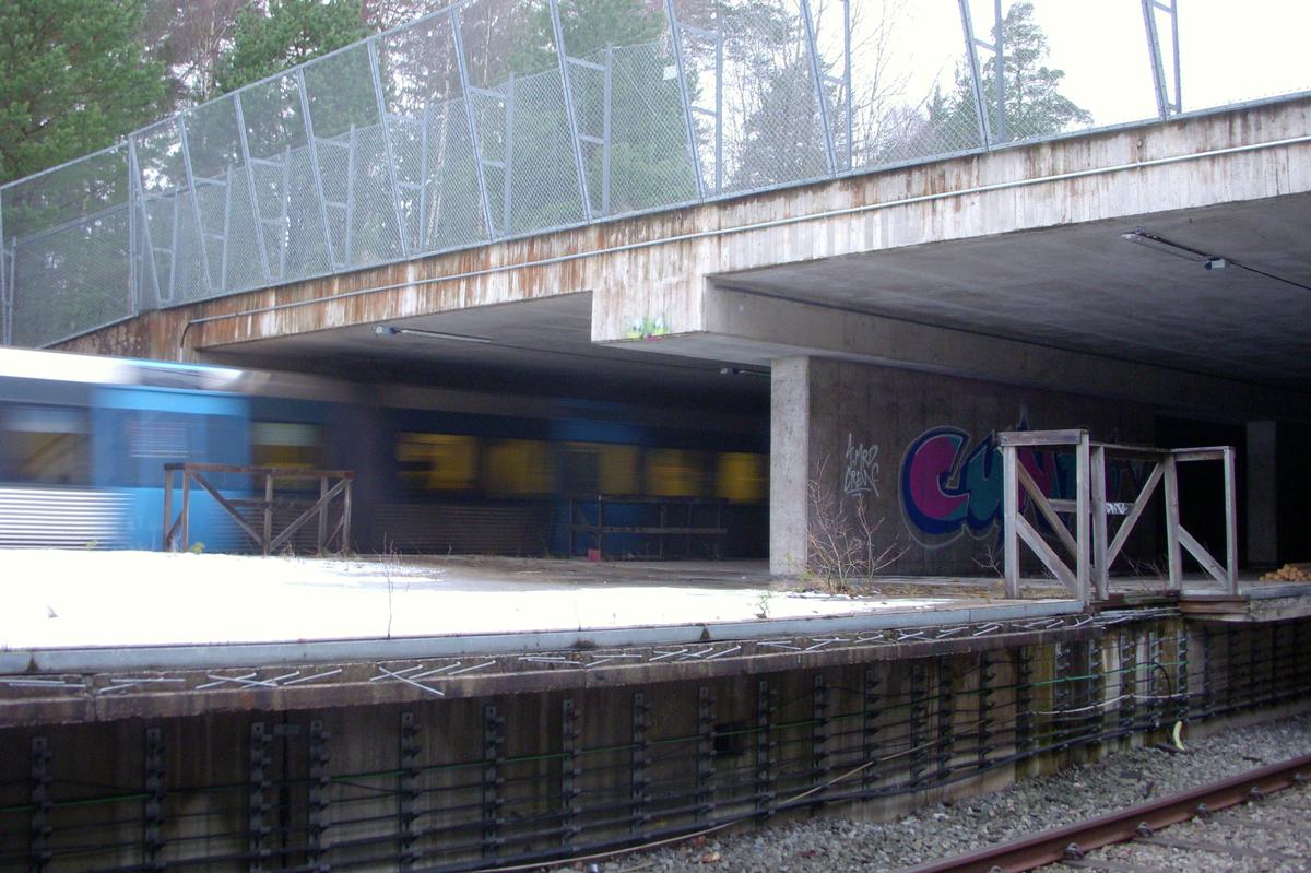 The never finished Stockholm metro station Kymlinge 