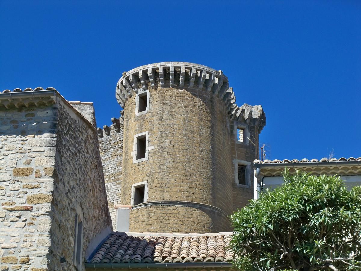 Burg La Baume-de-Transit 
