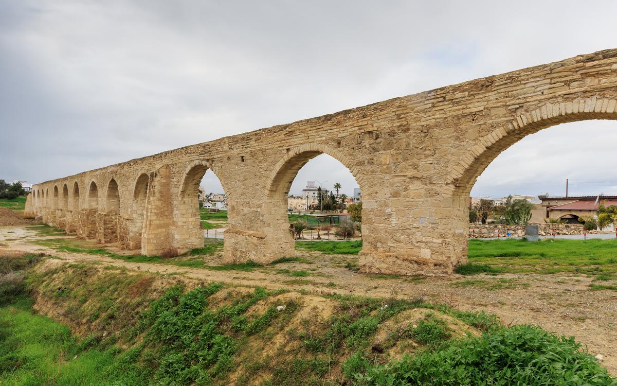 Kamares Aqueduct 