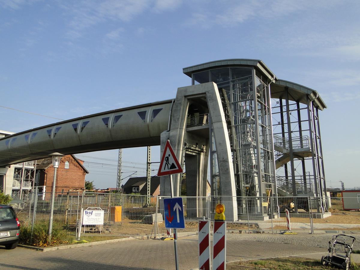 Radwegbrücke Neustädter Straße 