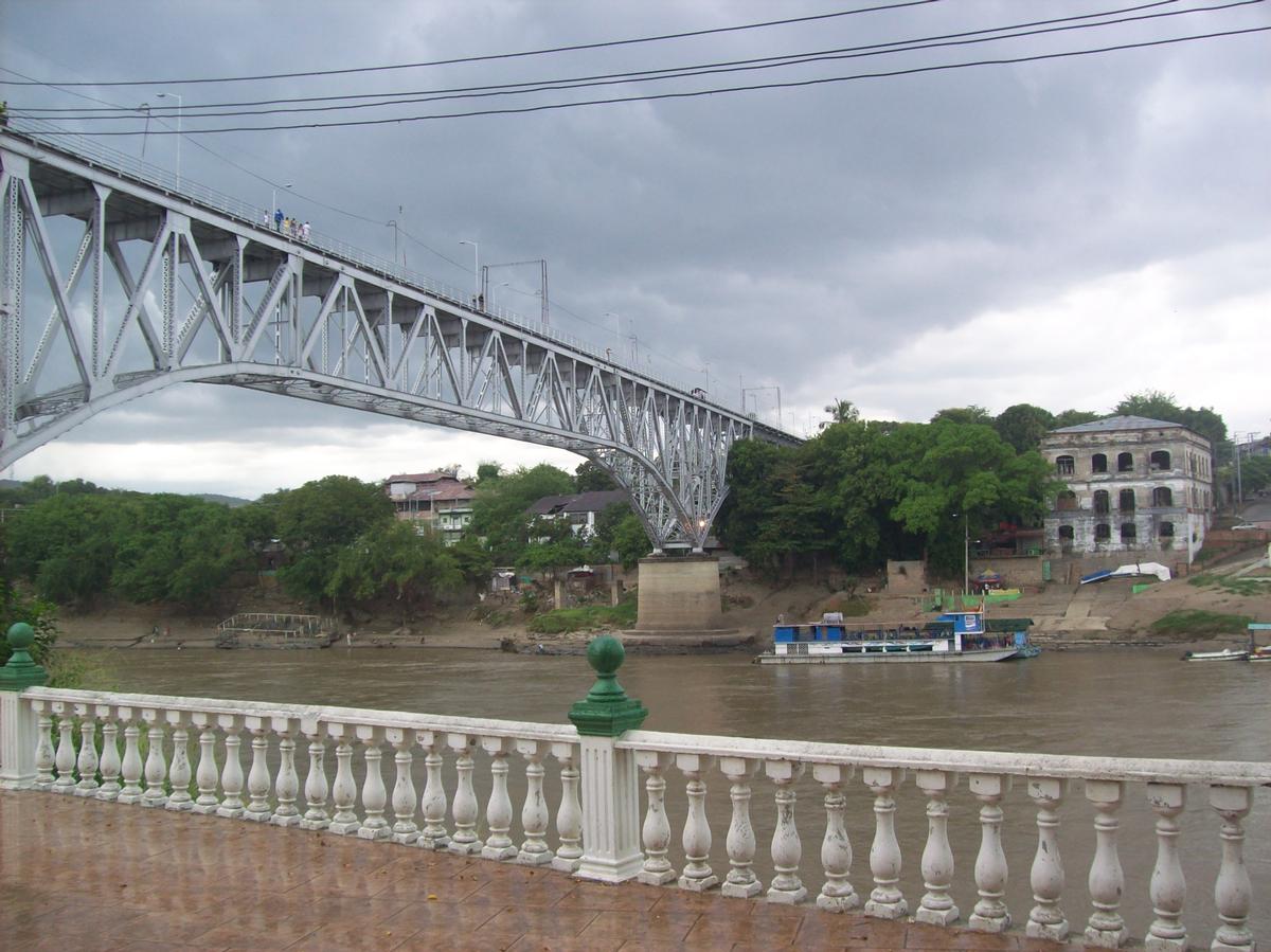 Eisenbahnbrücke Girardot 