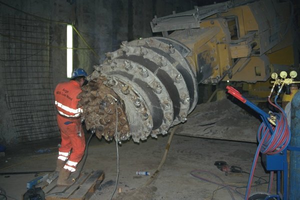 Tête d'une machine de construction de tunnels 