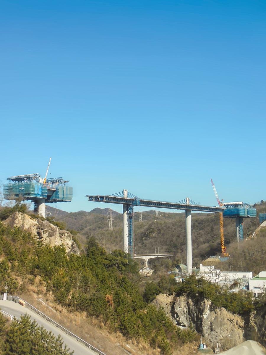 Shin-Meishin Mukogawa-Brücke 