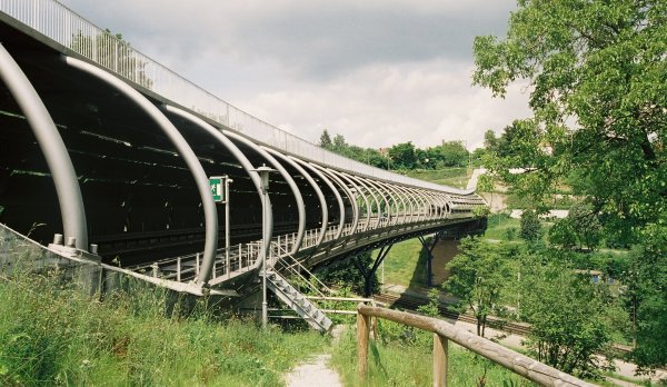 Pont sur la vallée du Nesenbach 
