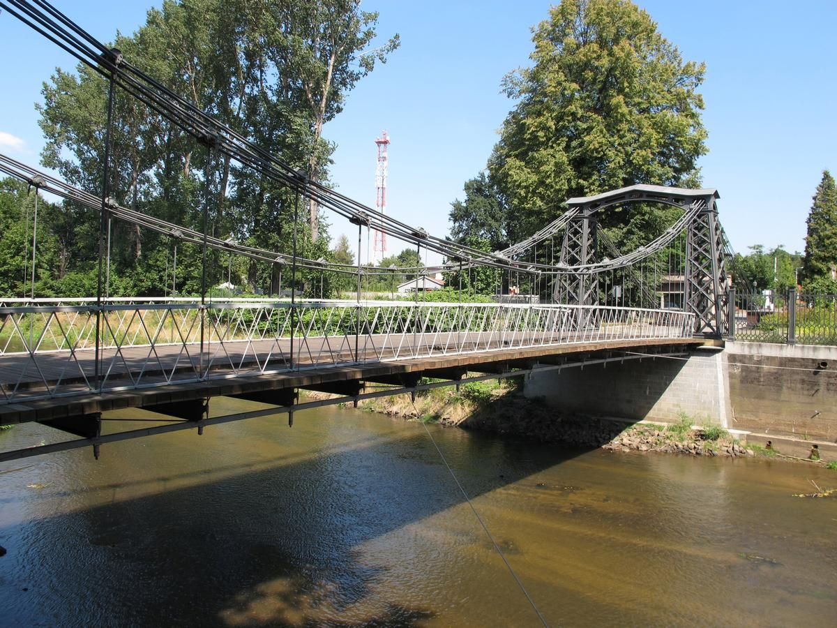Ozimek Suspension Bridge (Ozimek, 1827) | Structurae