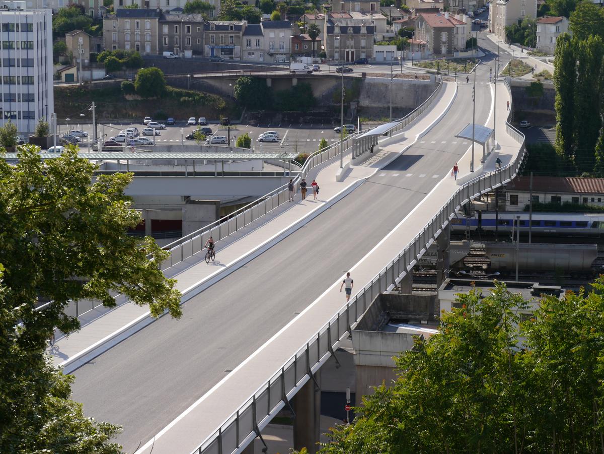 Léon-Blum-Brücke 