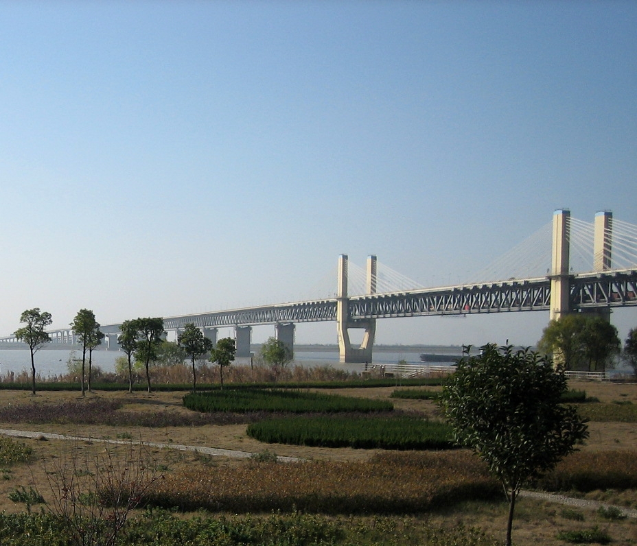Wuhu Yangtze River Bridge 