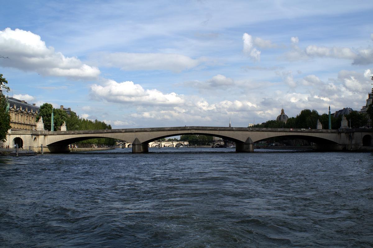 Carrousel Bridge, Paris 