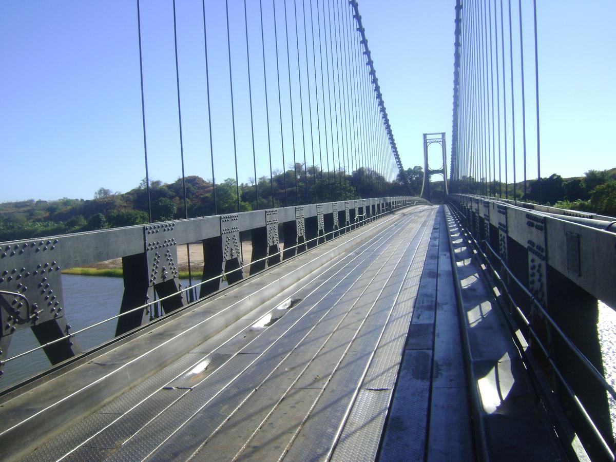 Pont de la Kamoro 