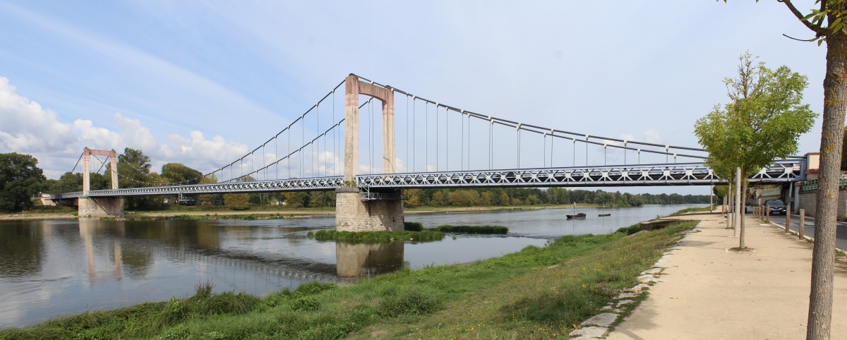 Pont suspendu de Cosne 