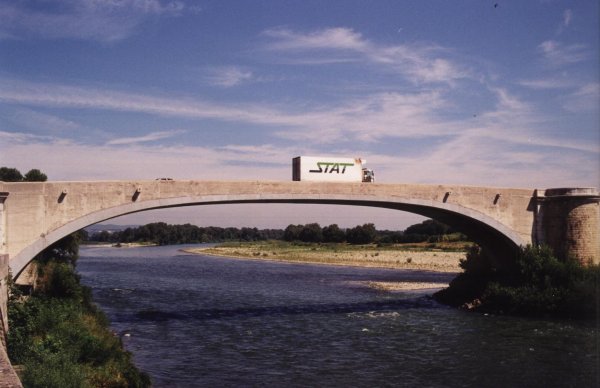 Brücke von Pont-Saint-Esprit 
