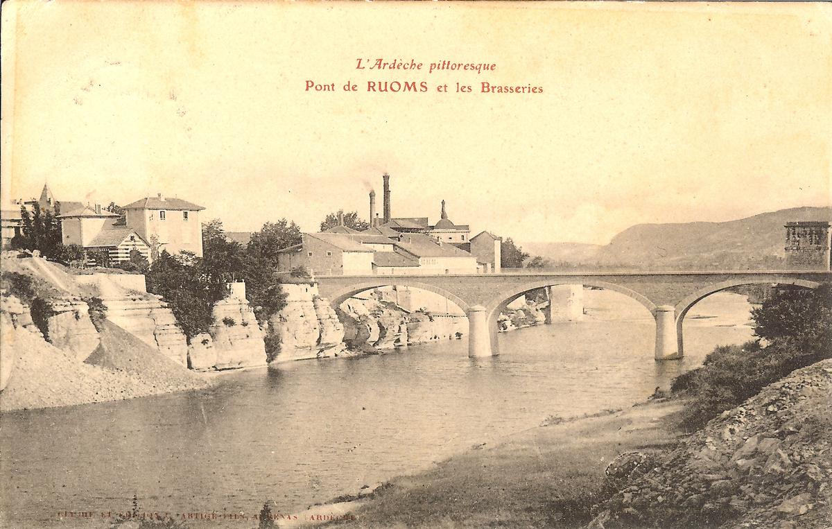 Ardèchebrücke Ruoms 