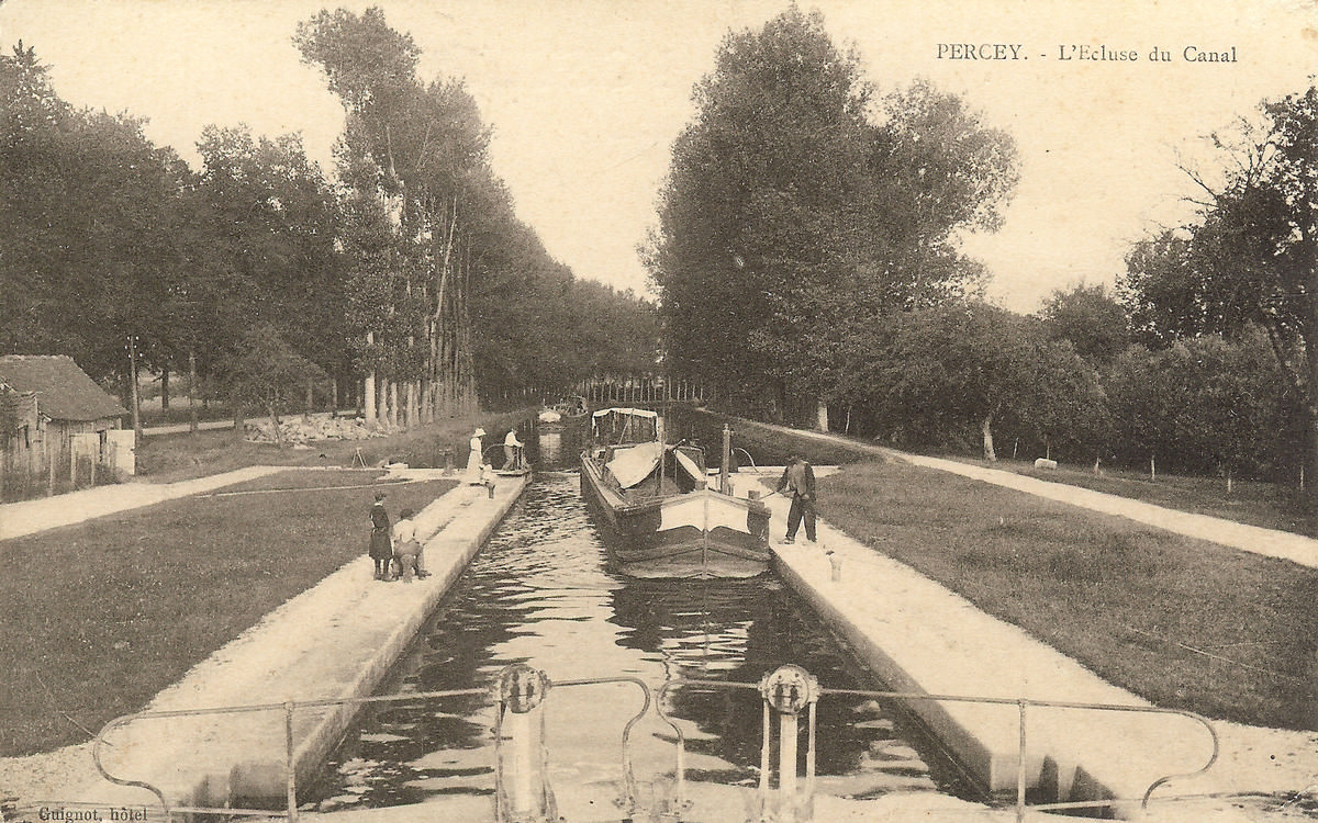Canal de la Marne à la Saône 