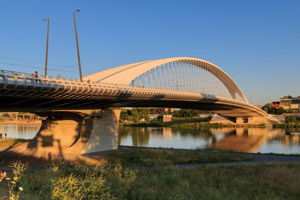 Trója Bridge 