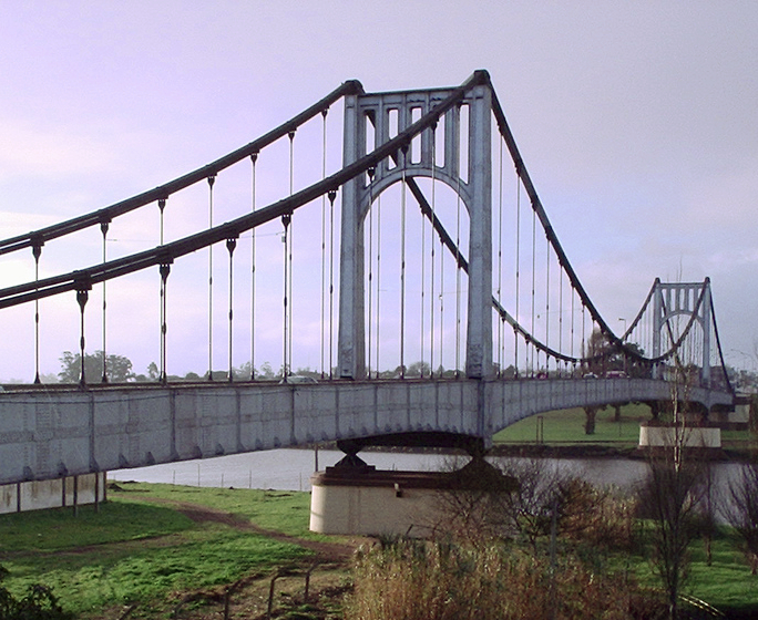 Hipólito-Yrigoyen-Brücke 