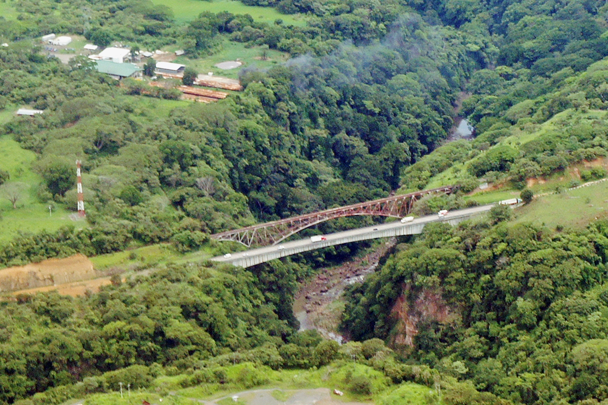 Eisenbahnbrücke über den Río Grande 