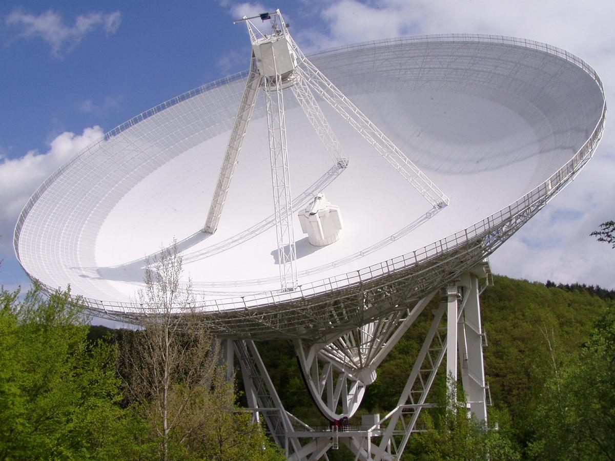 Radio-téléscope sur l'Effelsberg 