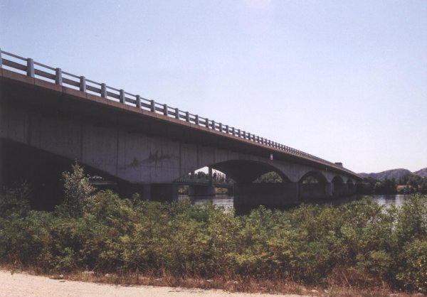 Viaduc de l'A9 à Roquemaure 