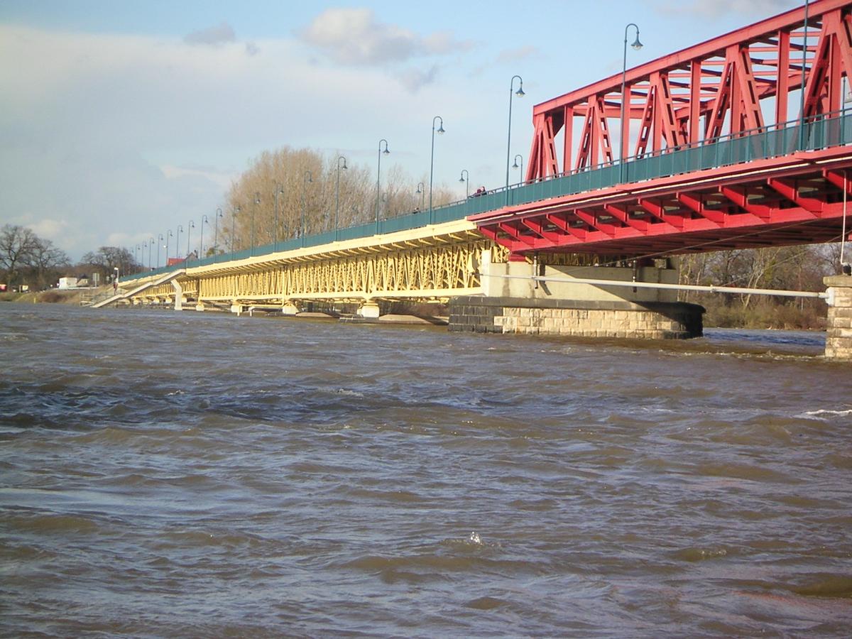 Elbebrücke Schönebeck 