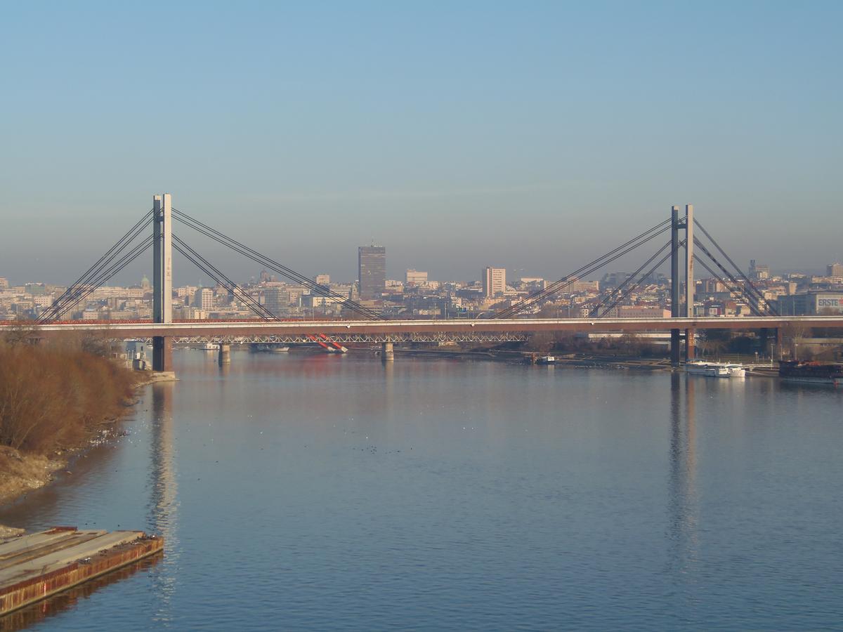 Nouveau pont-rail sur le Sava 