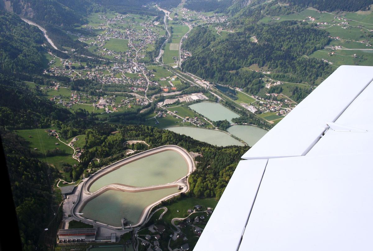 Luftaufnahme aus ca. 1800m Höhe der Vorarlberger Illwerke mit den Staubecken Latschau in Tschagguns und der drei Staubecken in Rodund in Vandans. 