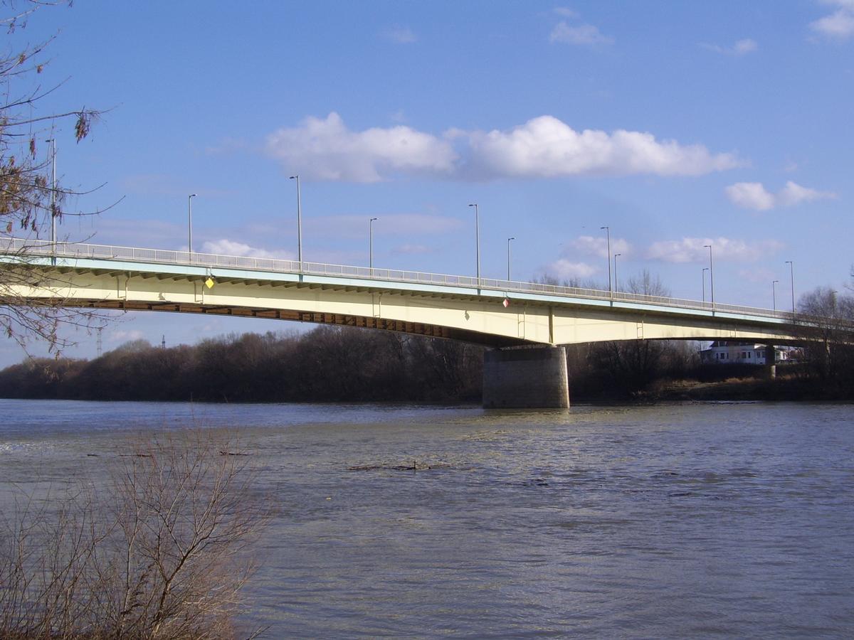 Bertalan Bridge 