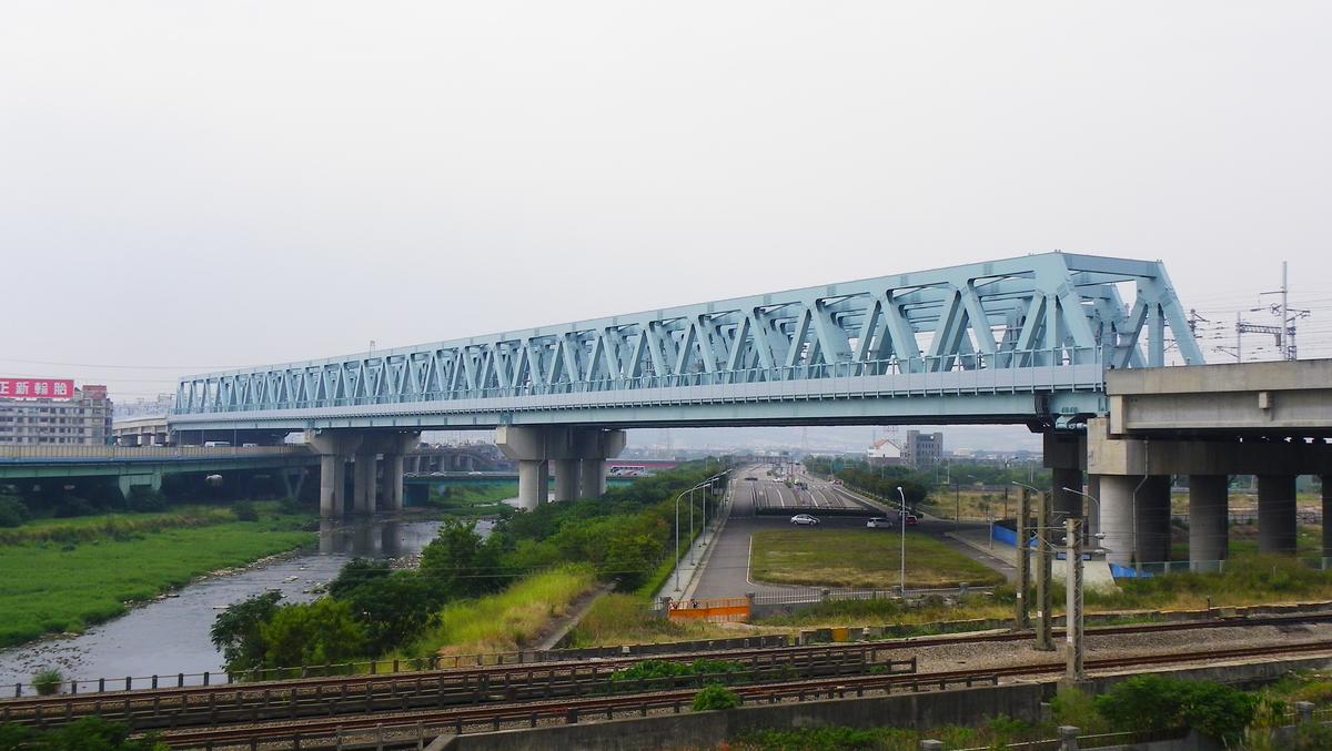 Pont sur le Fazi de la ligne nouvelle à grande vitesse au Taiwan 