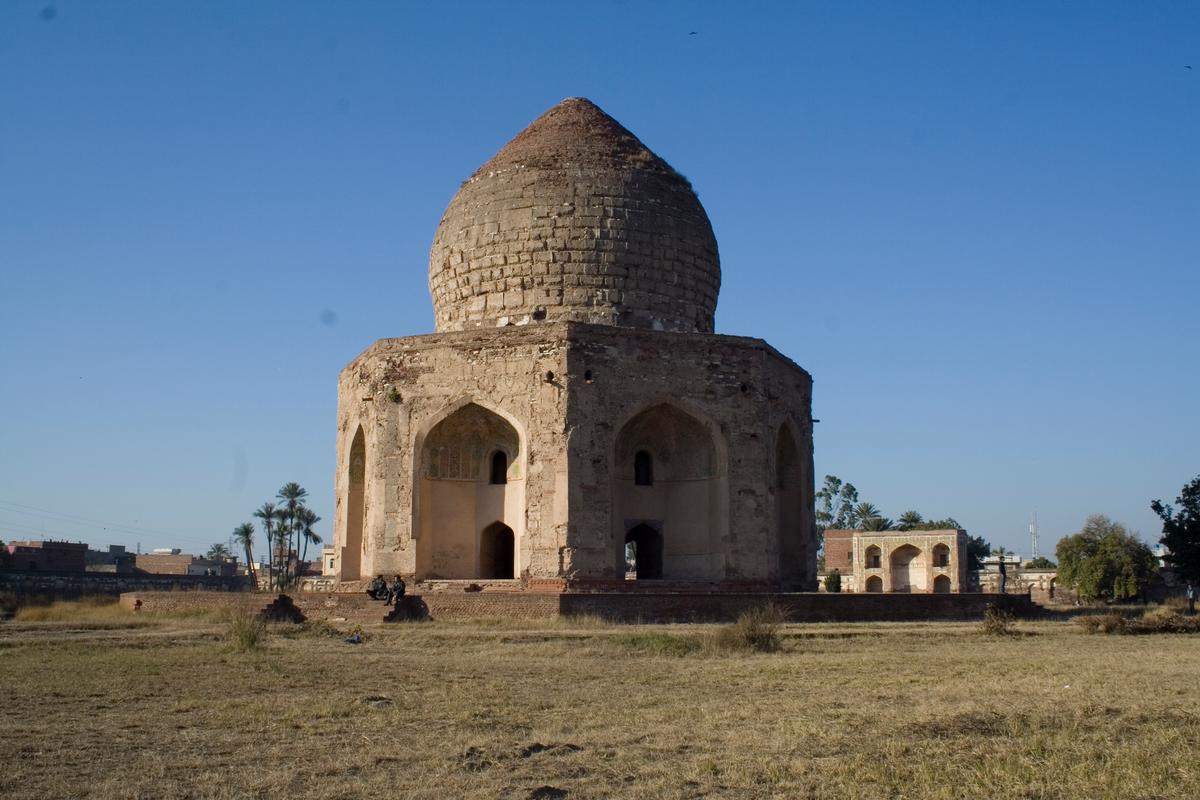 Asif Khan-Mausoleum 