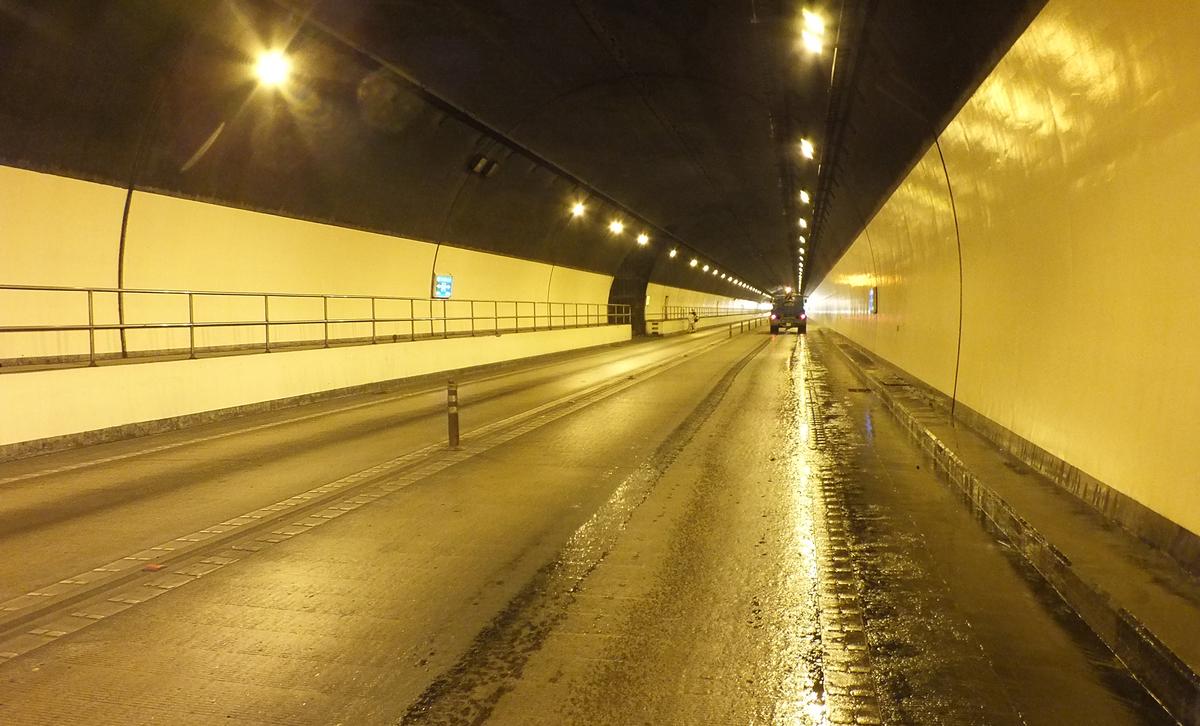 Hai Van Pass-Tunnel 