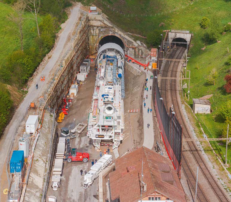 Installationsplatz der Tunnelbohrmaschine am Bözbergtunnel 