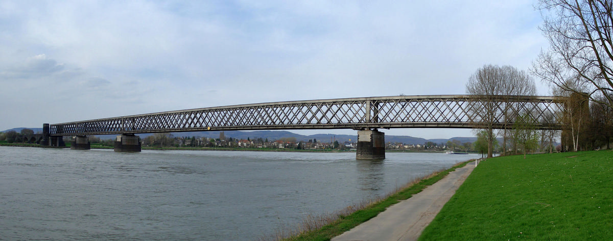 Rheinbrücke Engers-Urmitz 