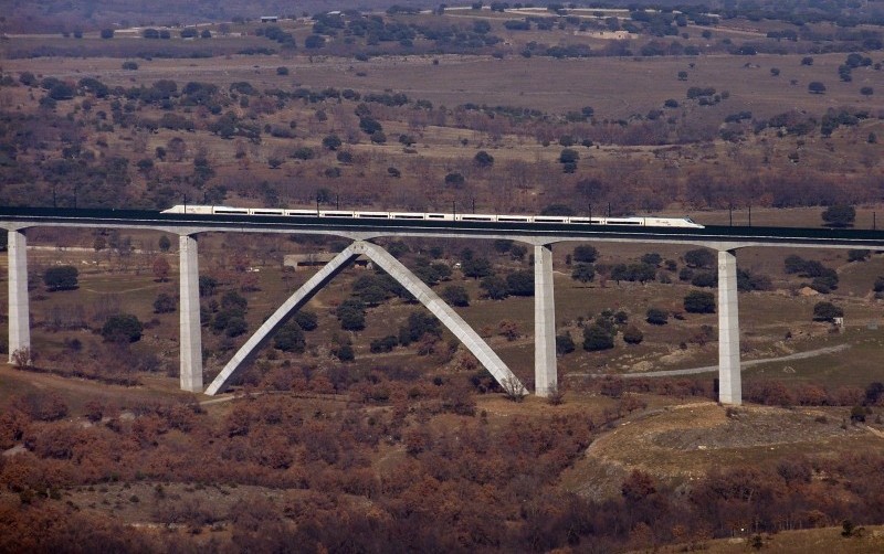 Arroyo del Valle Viaduct 