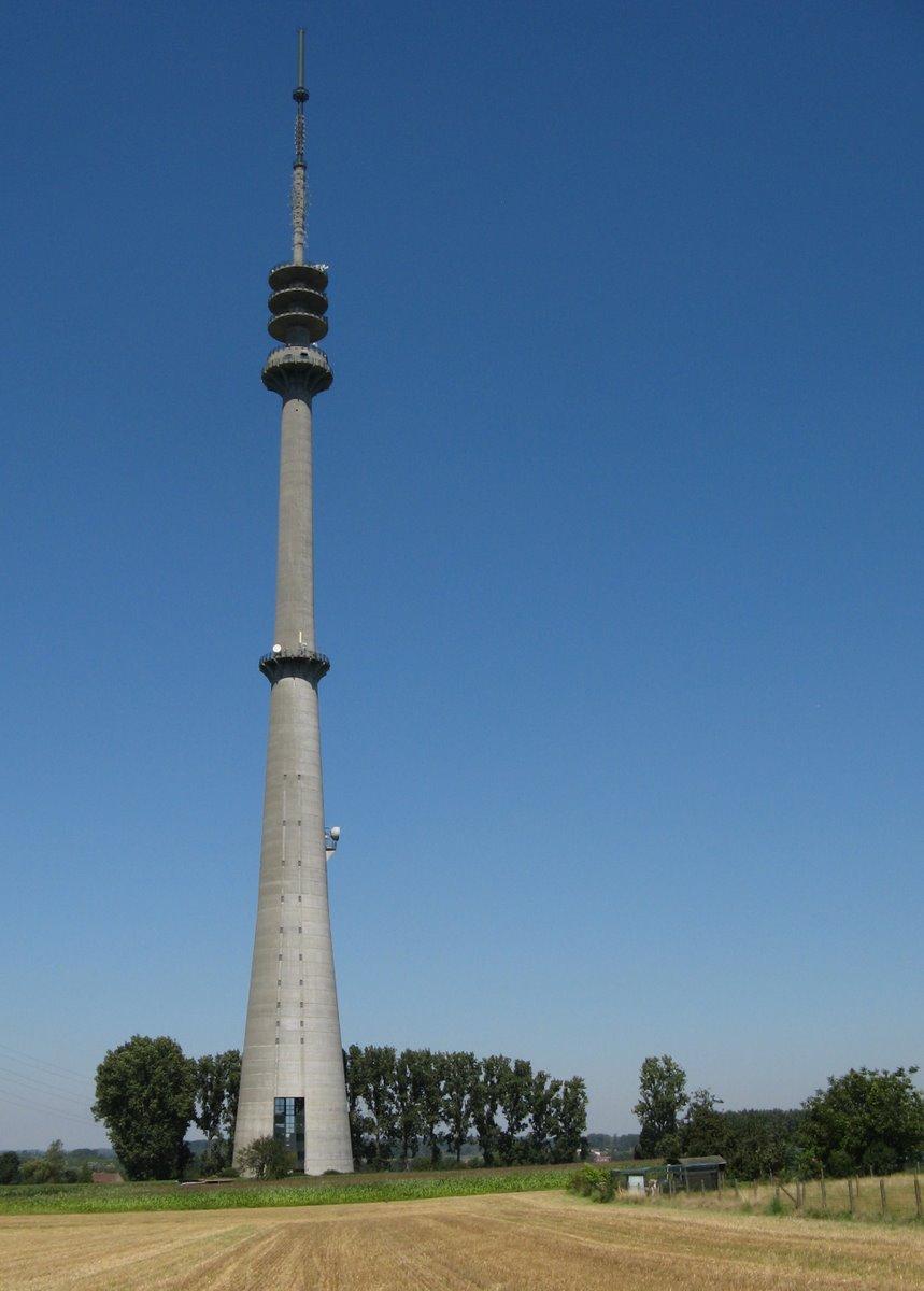Sint-Pieters-Leeuw Tower 