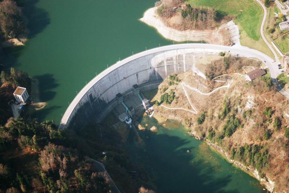 Rossens Dam 