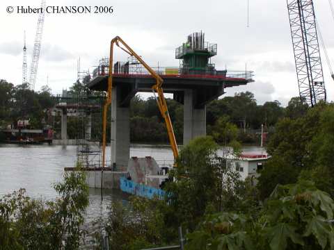Eleanor Schonell Bridge, Brisbane Construction of the bridge piers on 19 Jan. 2006, viewed from left bank