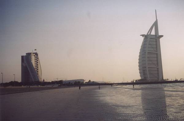 Jumeirah Beach Hotel & Burj al Arab, Dubai 