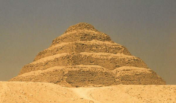 Djoser-Stufenpyramide in Saqqara 