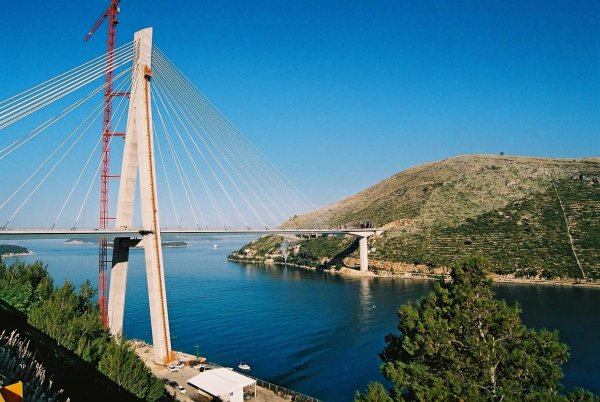 Schrägseilbrücke in Dubrovnik 