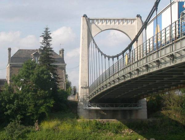 Pont de Chalonnes 
